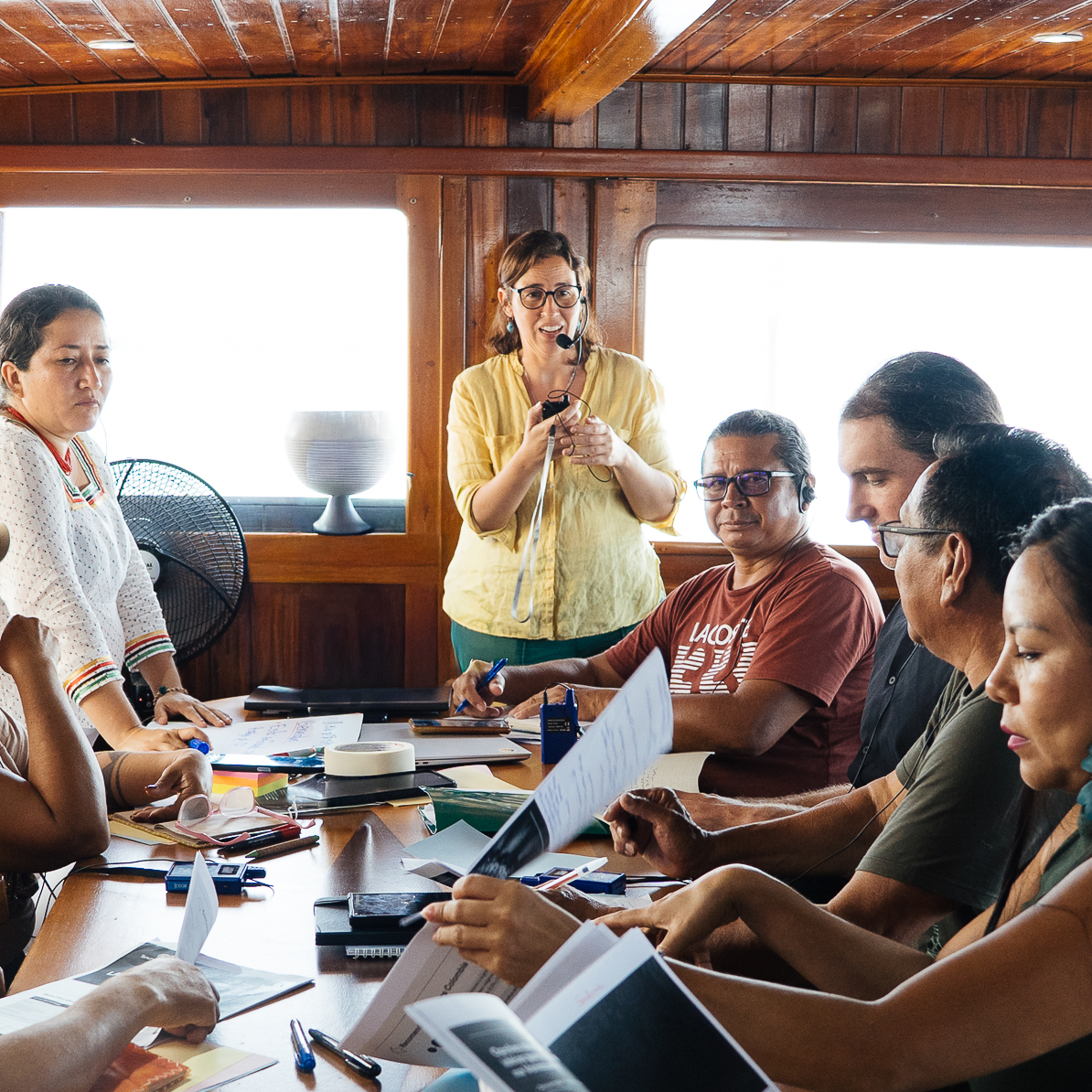 TINTA's language support is tailored to each scenario. In 2025, we provided interpretation for a meeting that took place aboard two boats sailing down the Amazon River.