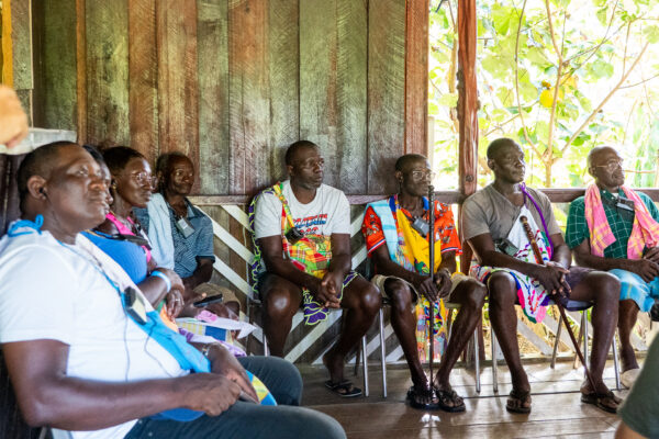 Dialogue between Saamaka leaders and the Yutzu Group