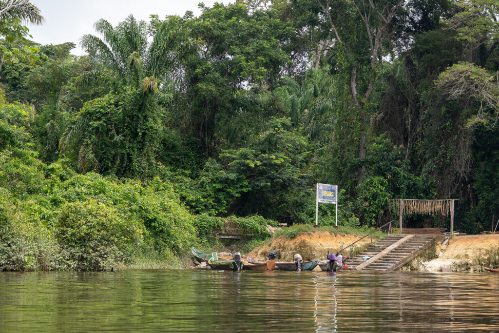 Saamaka community by the Suriname River.