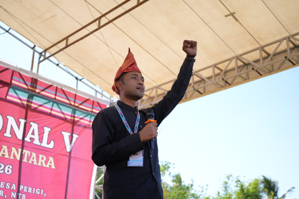 Hero Aprila speaking at the opening ceremony of JAMNAS VBPAN